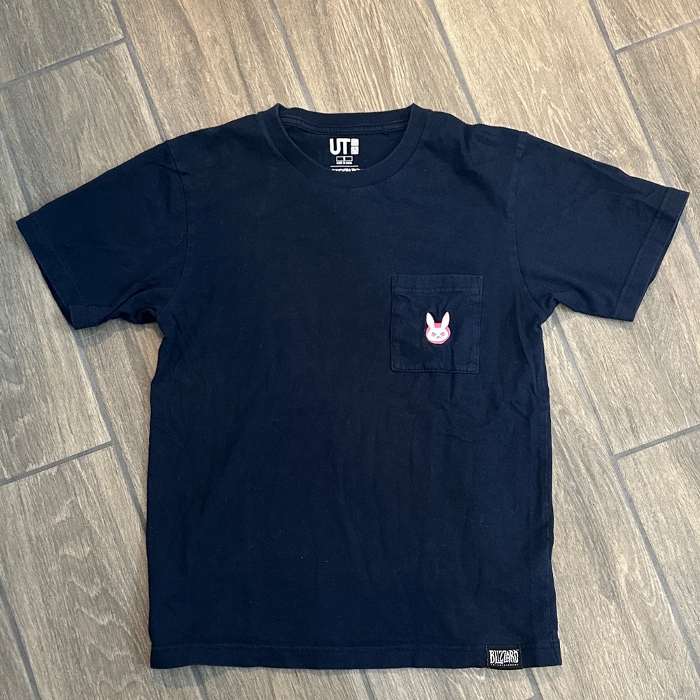 Uniqlo Navy Graphic T-Shirt